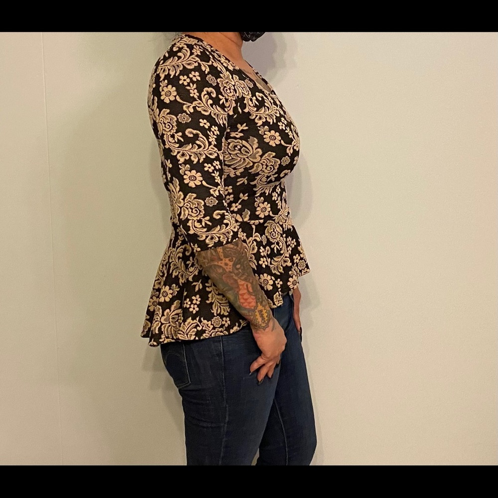 Blouse - Picture 2 of 4